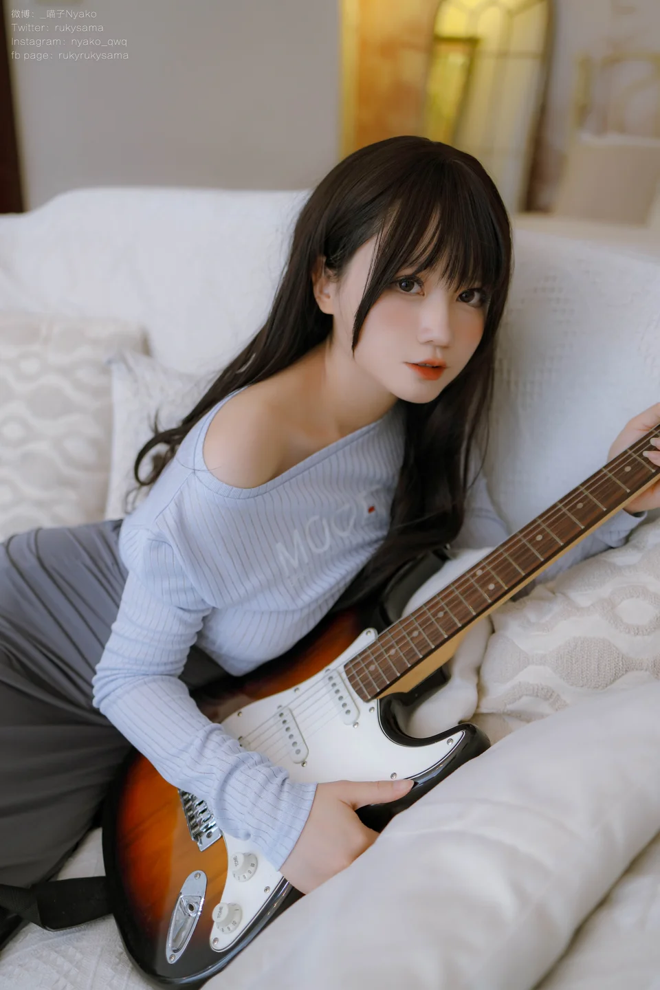 Nyako喵子 - 吉他妹妹 连衣裙 [71P,1V-712MB] tg@simisebaisi 【丝足阁】012.webp